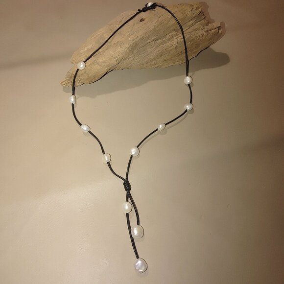Necklace Handcrafted Pearl Leather Cord Lariat Style 24 inches - Picture 4 of 9